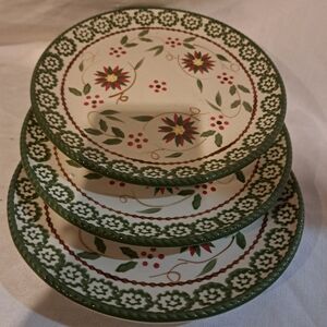 Temptations Seasonal Poinsettia Salad Plates (3)